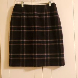 Talbots plaid wool blend short skirt.  Size 10.